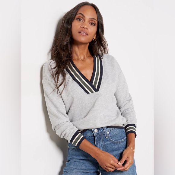 Evereve Sweaters - Evereve Women’s Nova Varsity Grey V Neck Sweatshirt